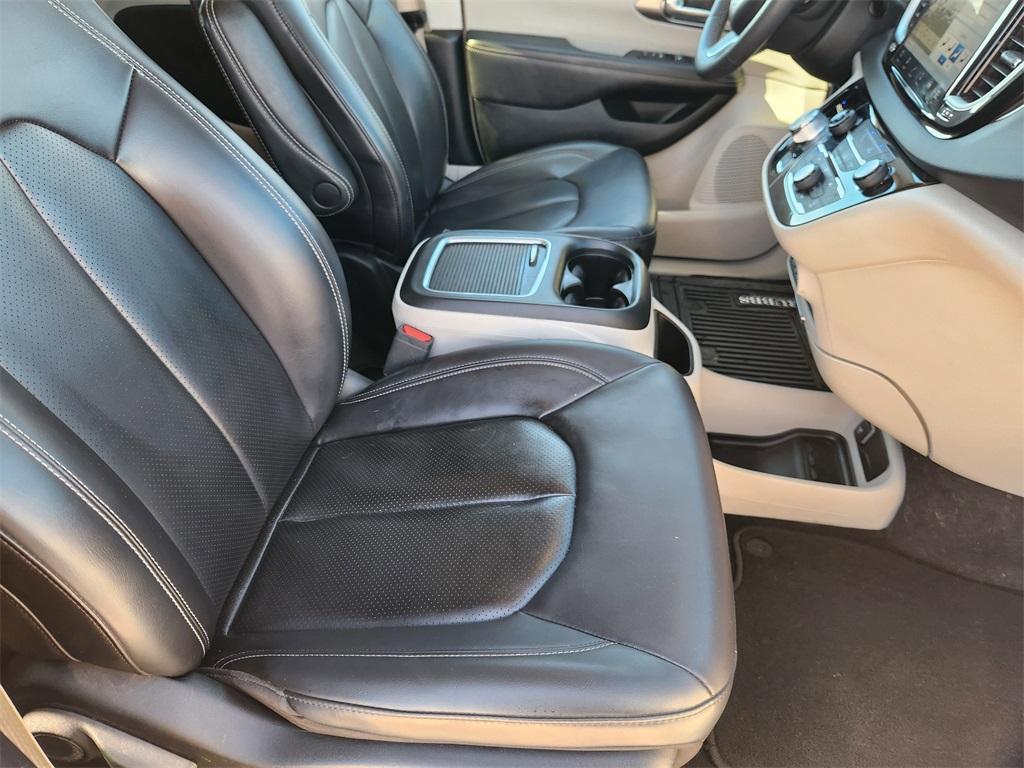 used 2023 Chrysler Pacifica car, priced at $22,553