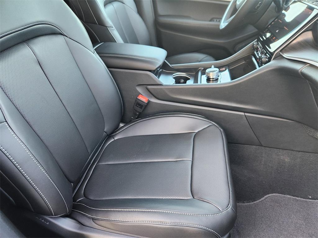 new 2025 Jeep Grand Cherokee L car, priced at $48,165