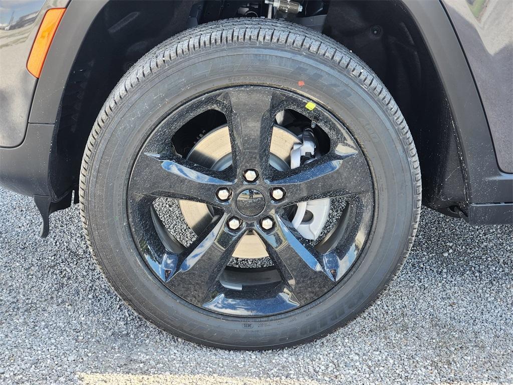 new 2025 Jeep Grand Cherokee car, priced at $36,306