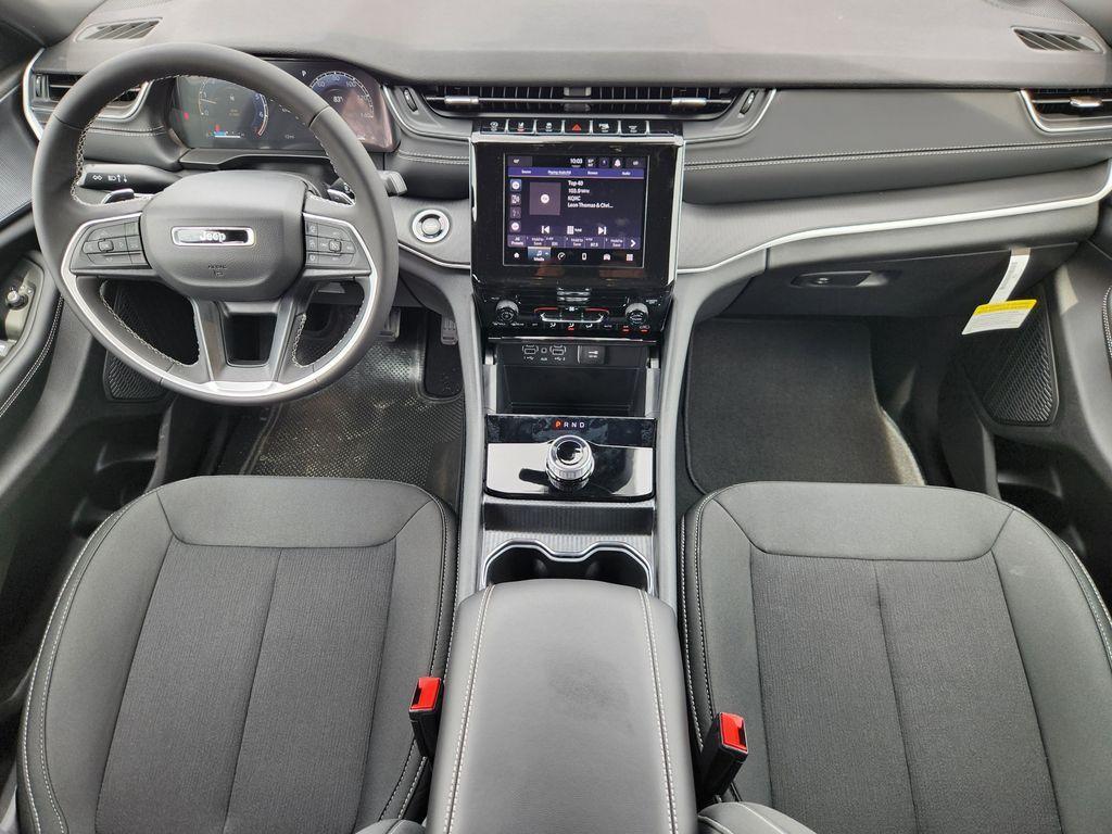 new 2026 Jeep Grand Cherokee car, priced at $38,095