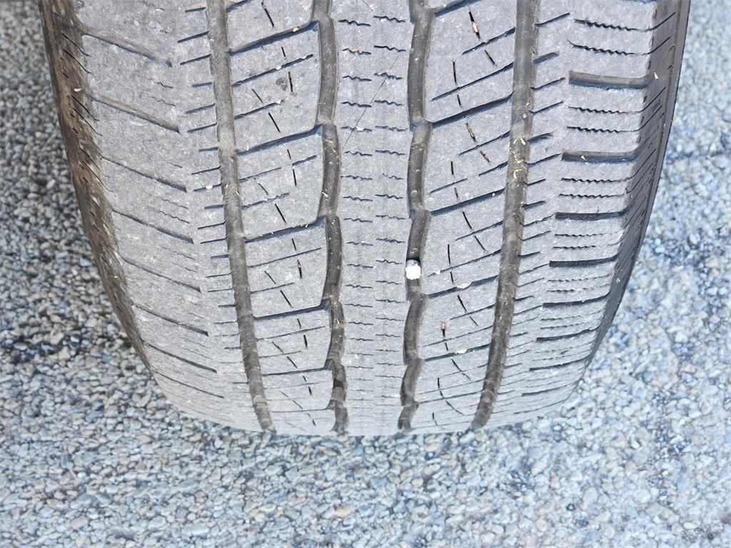 used 2024 Chevrolet Silverado 1500 car, priced at $31,965