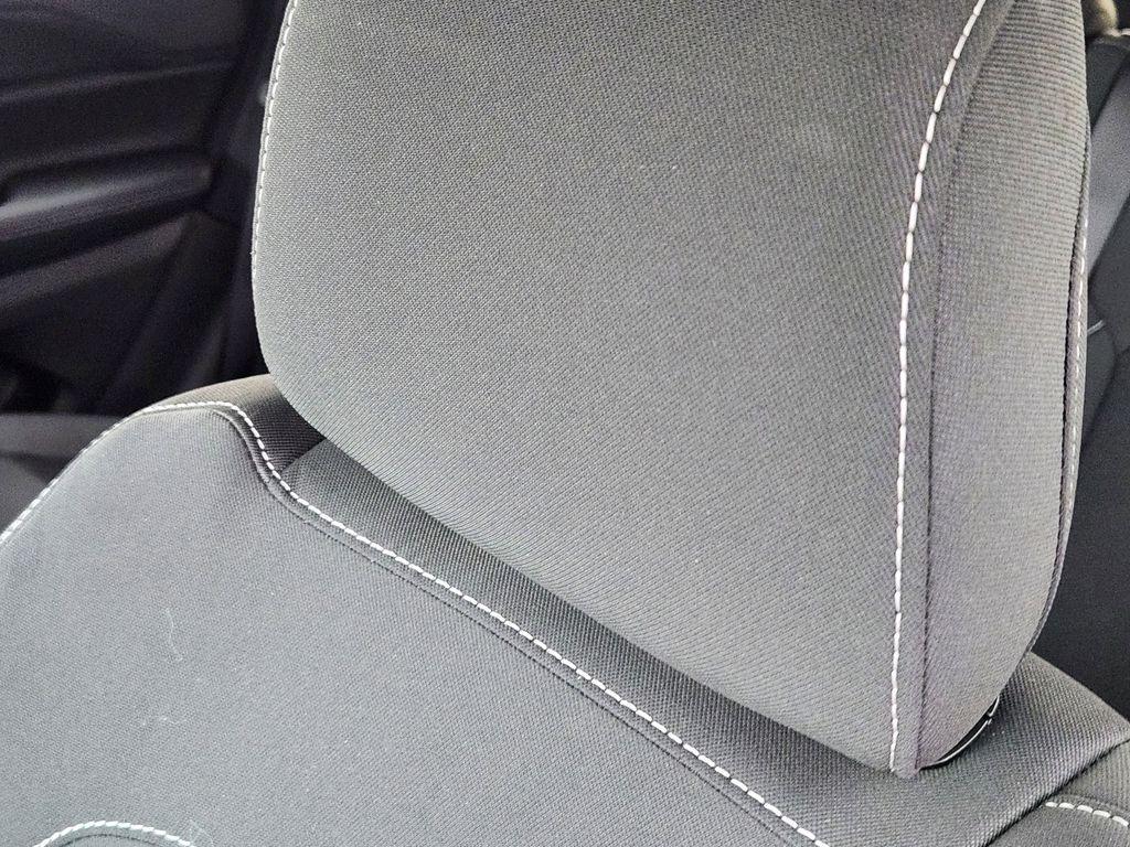 new 2026 Jeep Grand Cherokee car, priced at $37,577