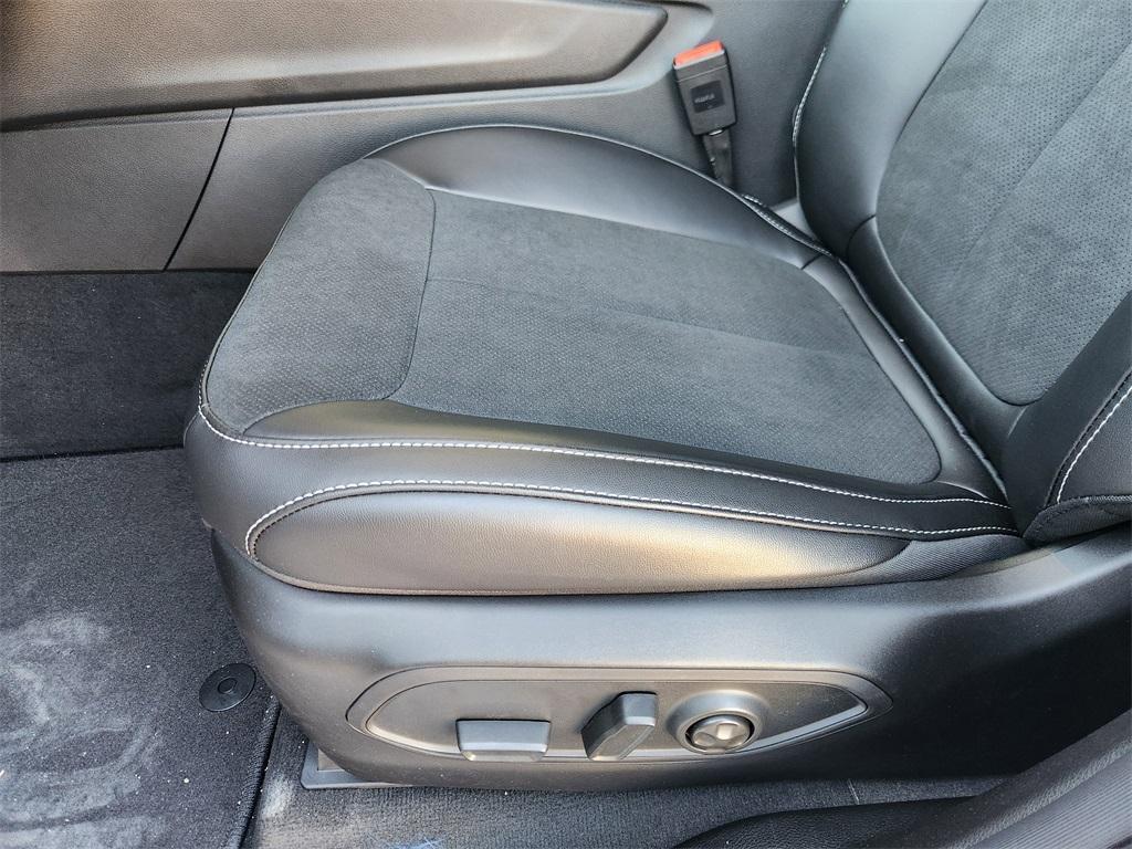 new 2025 Jeep Grand Cherokee car, priced at $41,538