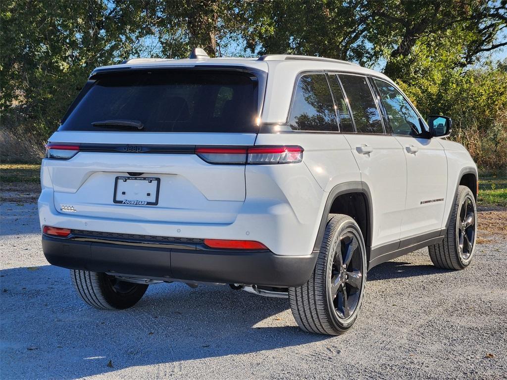 new 2025 Jeep Grand Cherokee car, priced at $41,538