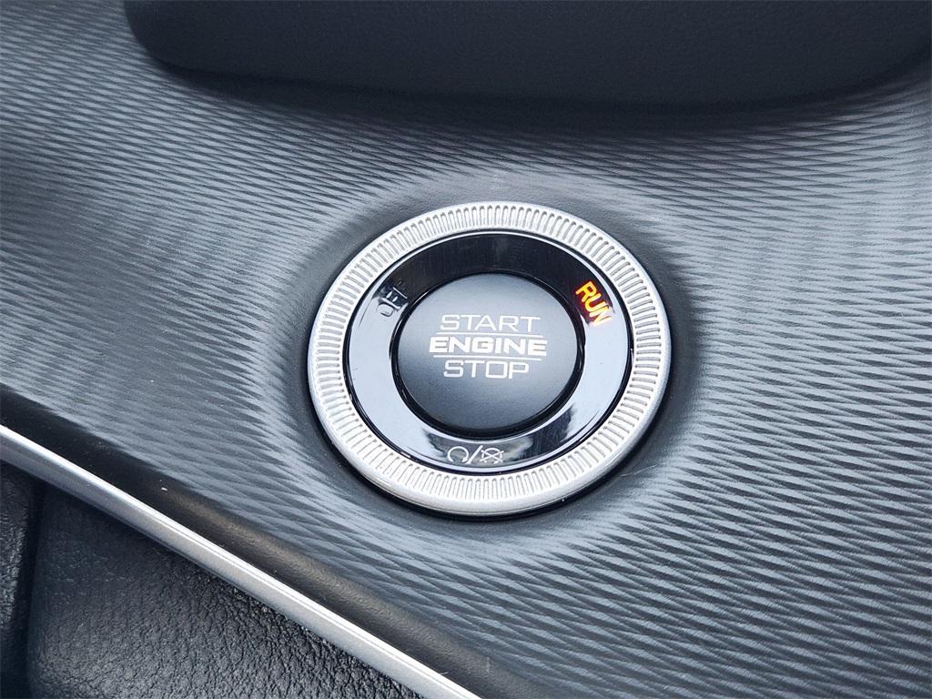 new 2025 Jeep Grand Cherokee car, priced at $40,358