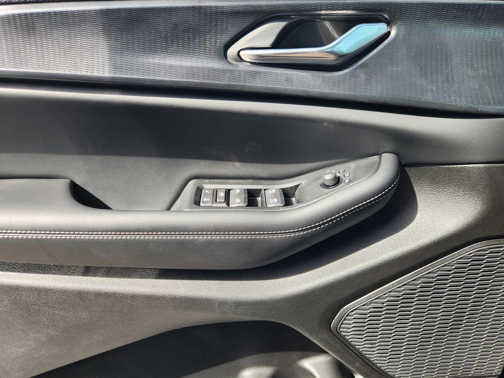 new 2026 Jeep Grand Cherokee car, priced at $42,166