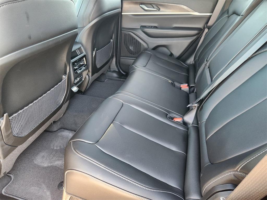 new 2025 Jeep Grand Cherokee car, priced at $39,745