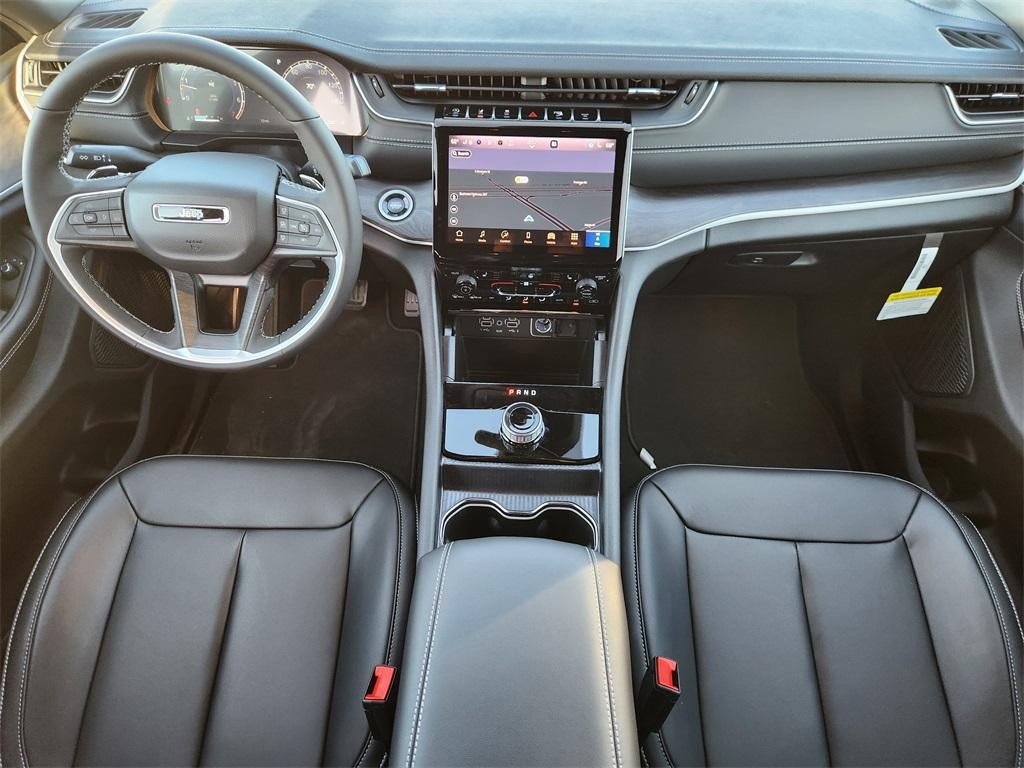 new 2025 Jeep Grand Cherokee car, priced at $39,745