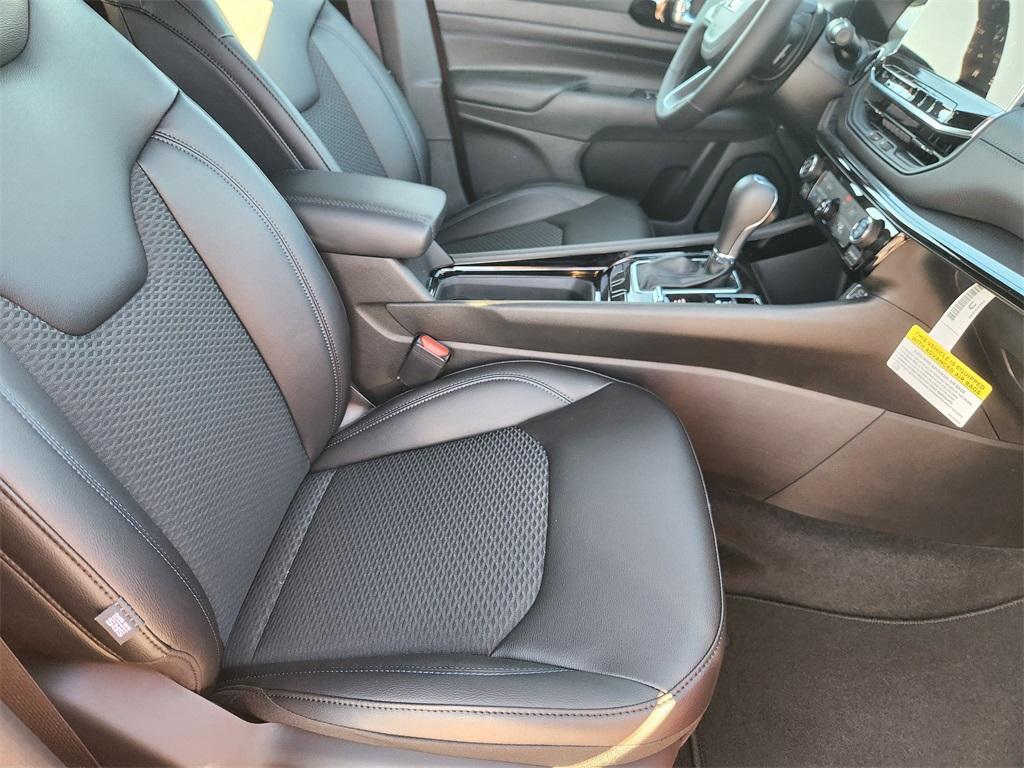 new 2026 Jeep Compass car, priced at $30,455