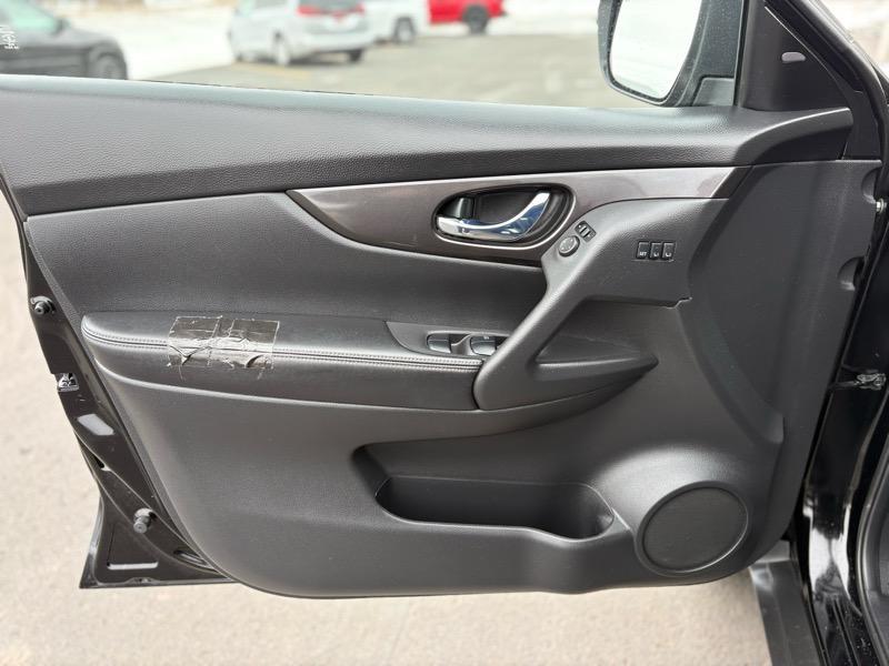 used 2019 Nissan Rogue car