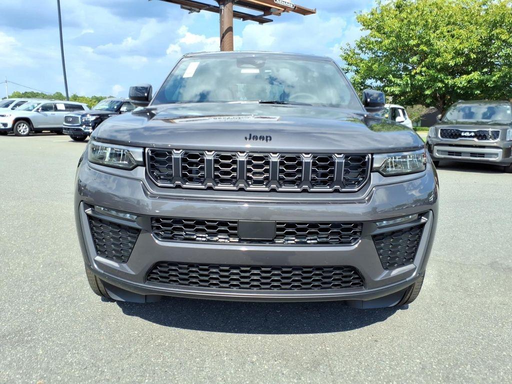new 2026 Jeep Grand Cherokee car, priced at $44,556