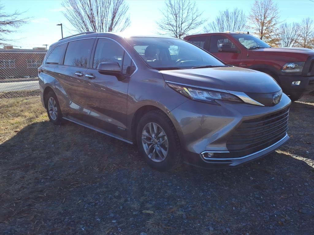 used 2021 Toyota Sienna car, priced at $25,999