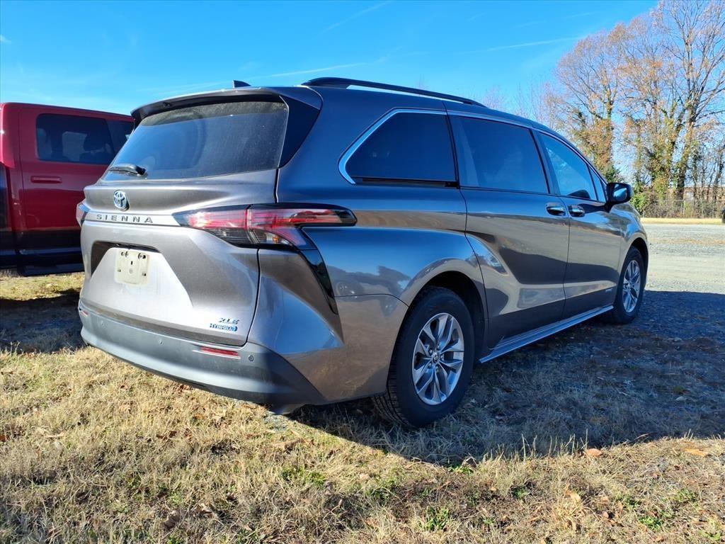 used 2021 Toyota Sienna car, priced at $25,999