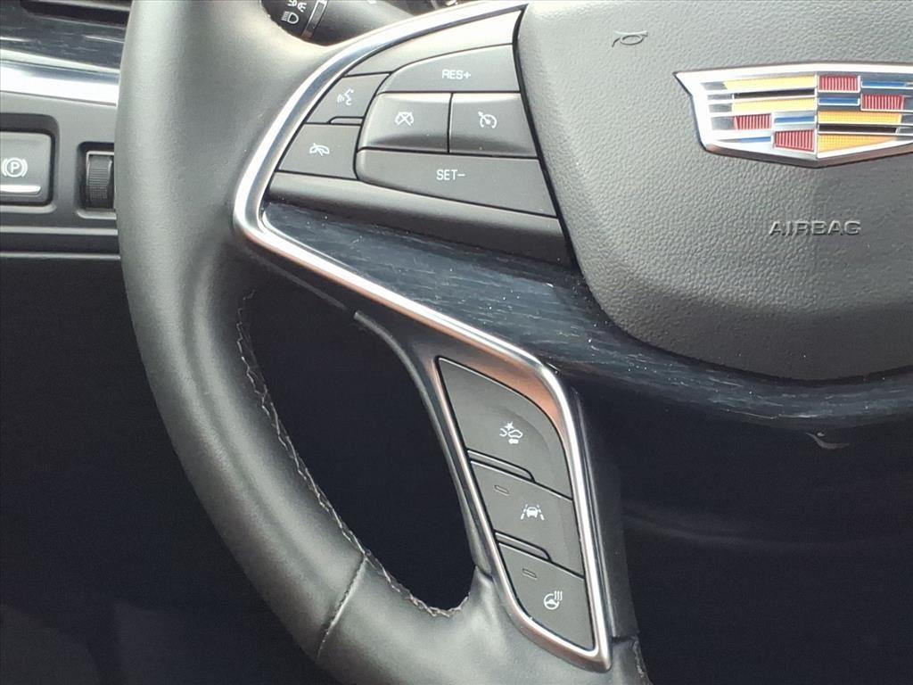 used 2025 Cadillac XT5 car, priced at $37,899