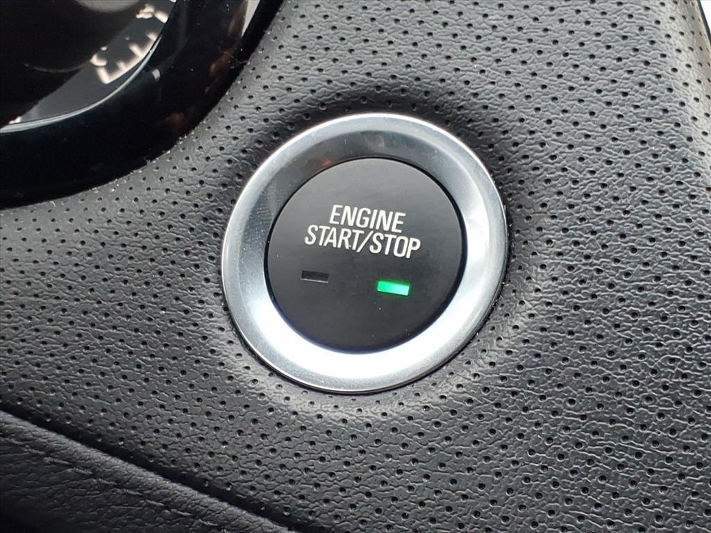 used 2025 Cadillac XT5 car, priced at $37,899