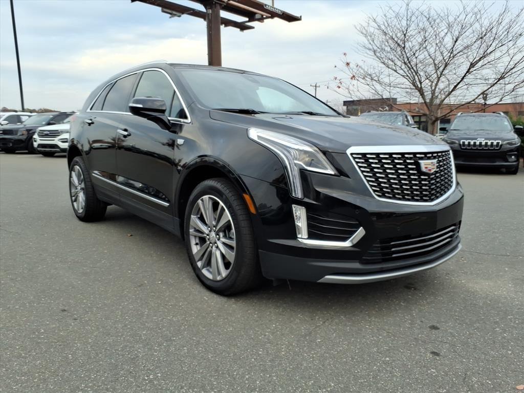 used 2025 Cadillac XT5 car, priced at $37,899