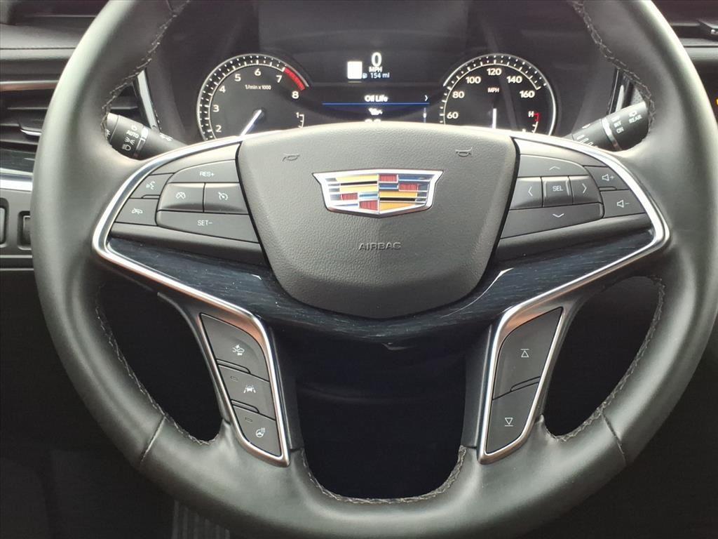 used 2025 Cadillac XT5 car, priced at $37,899