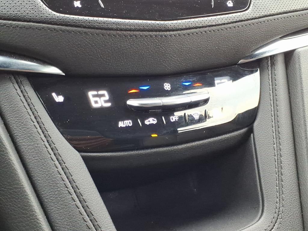 used 2025 Cadillac XT5 car, priced at $37,899