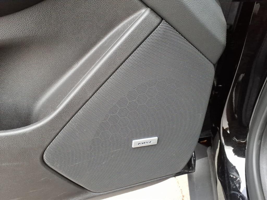 used 2025 Cadillac XT5 car, priced at $37,899