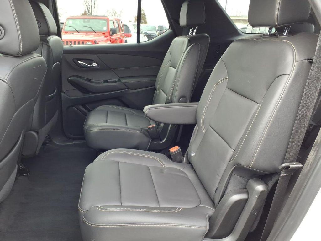 used 2023 Chevrolet Traverse car, priced at $24,899