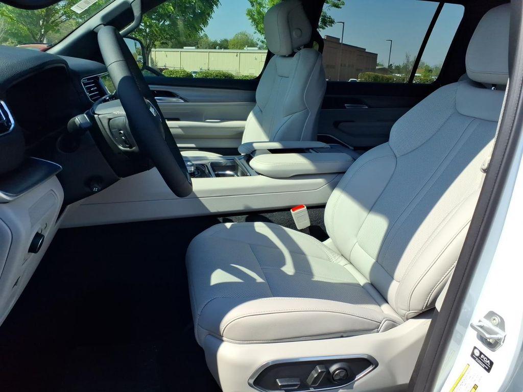 new 2026 Jeep Grand Wagoneer car, priced at $71,284
