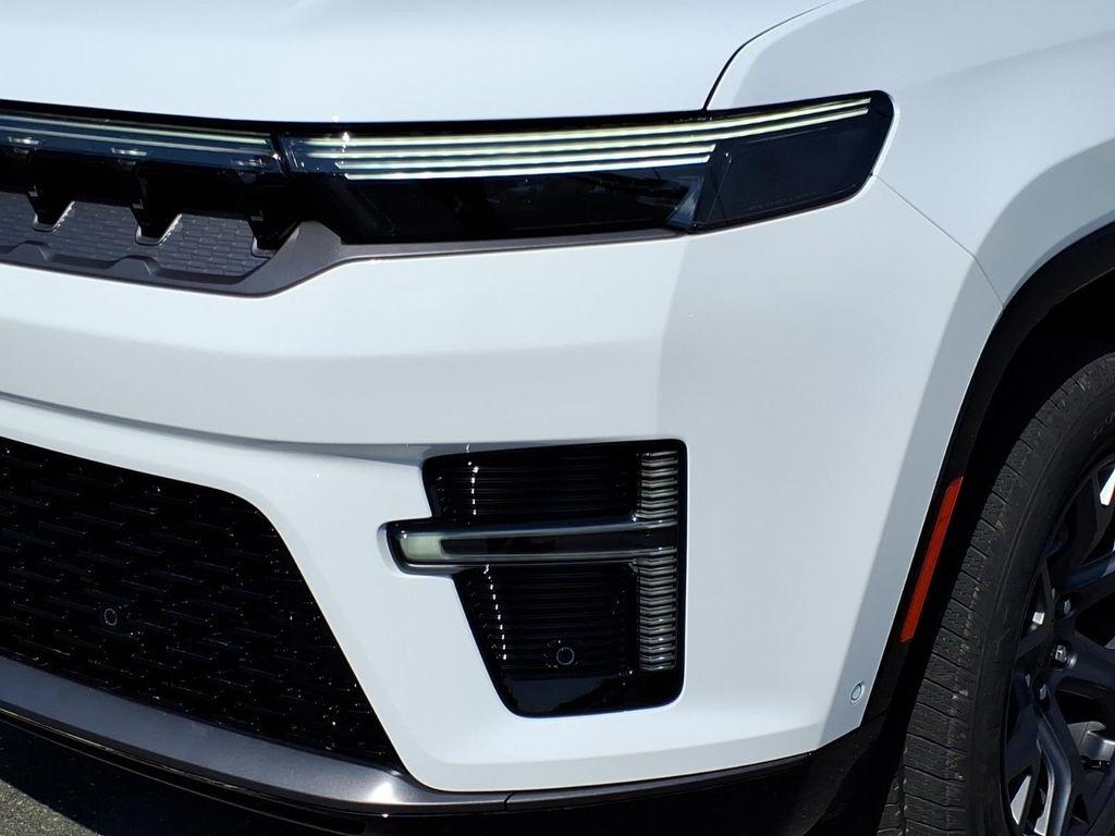 new 2026 Jeep Grand Wagoneer car, priced at $71,284