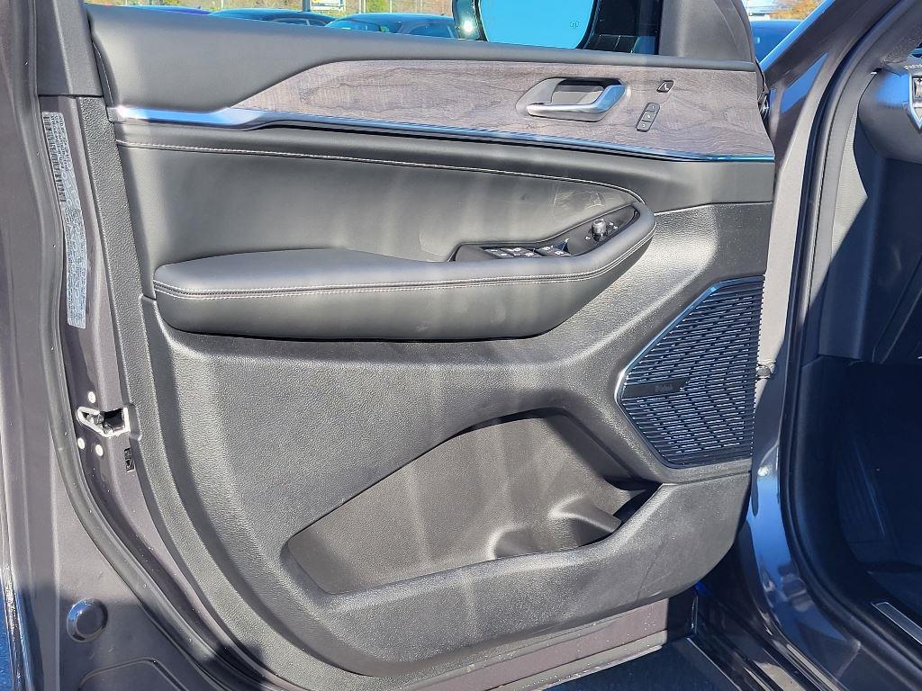 new 2024 Jeep Grand Cherokee 4xe car, priced at $70,905