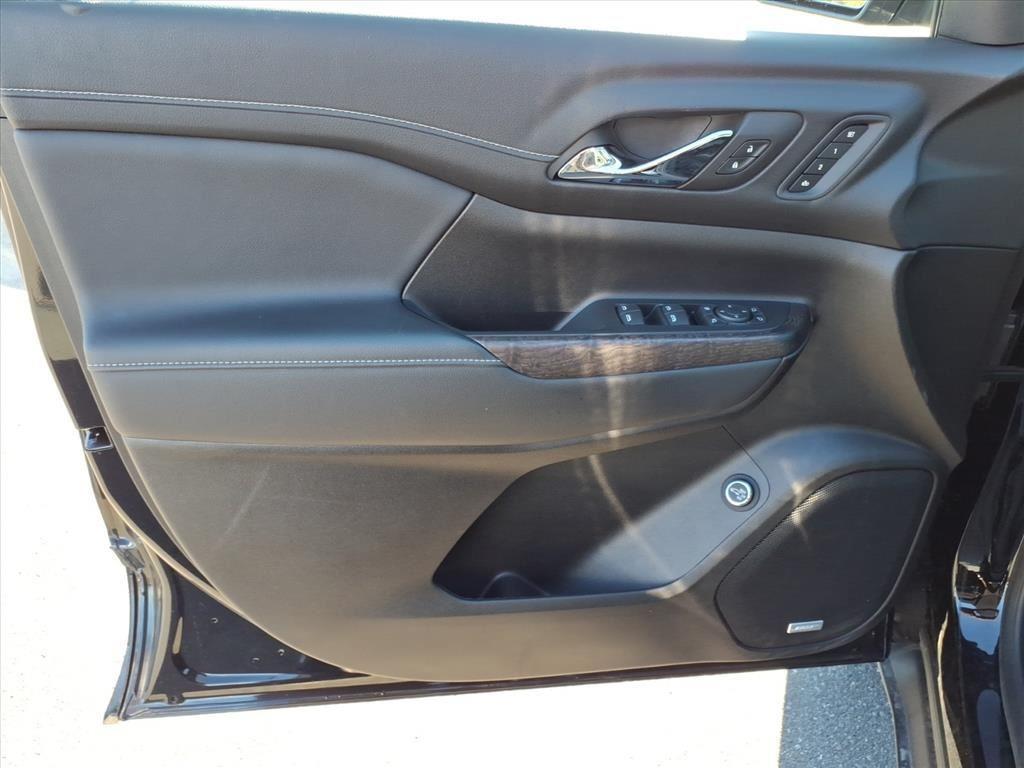 used 2023 GMC Acadia car, priced at $35,987