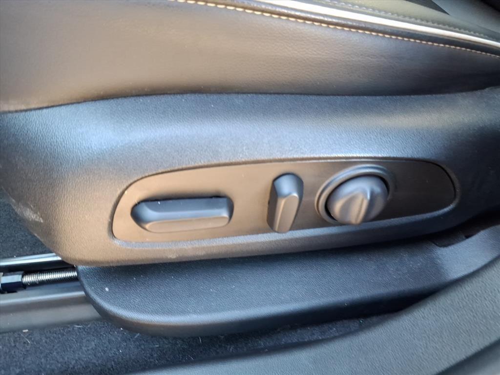 used 2023 GMC Acadia car, priced at $35,987