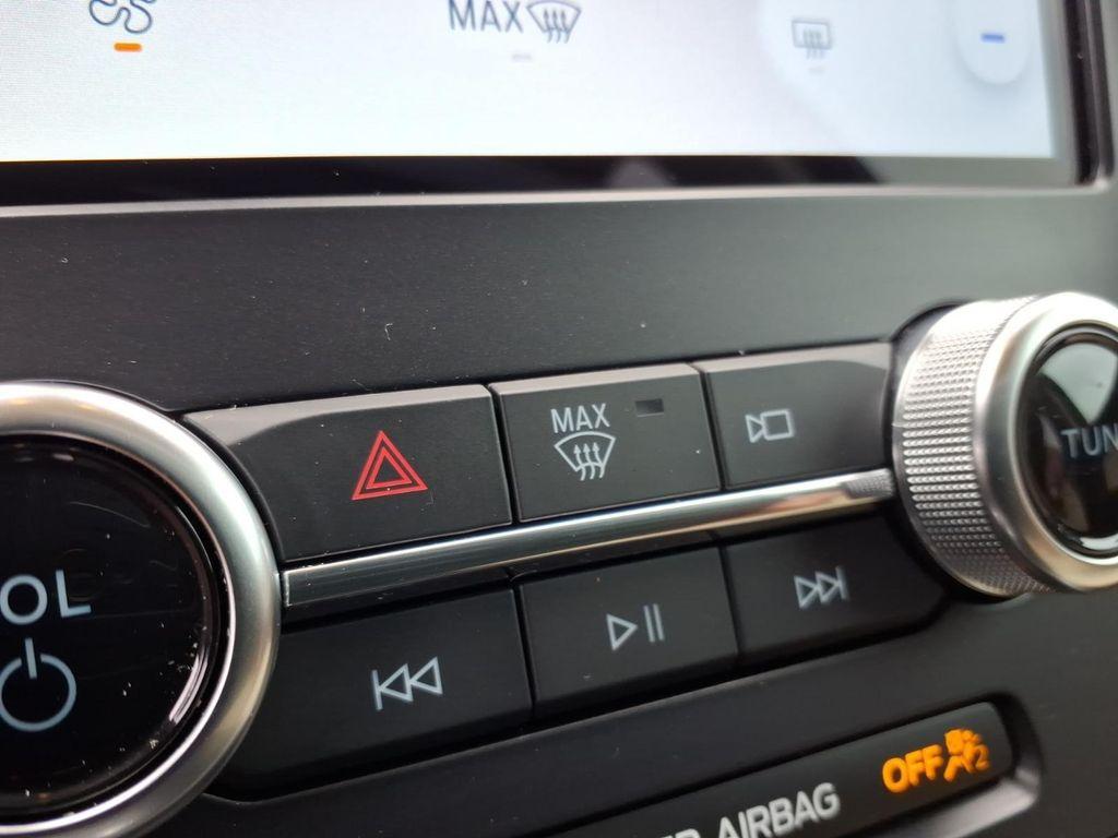 used 2024 Ford Edge car, priced at $26,787