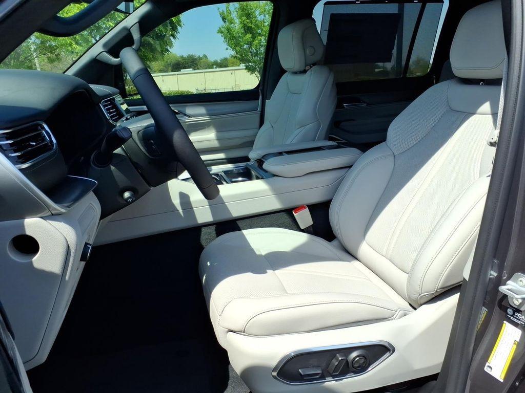 new 2026 Jeep Grand Wagoneer car, priced at $78,379