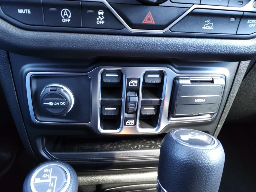 new 2025 Jeep Wrangler car, priced at $39,570