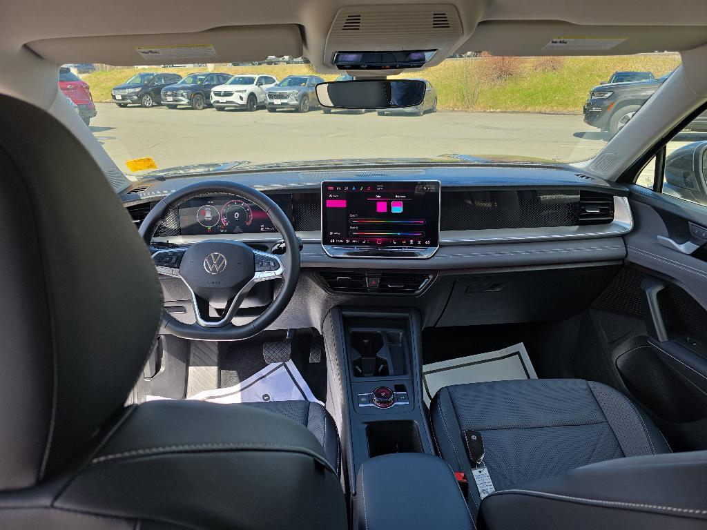 used 2025 Volkswagen Tiguan car, priced at $31,342