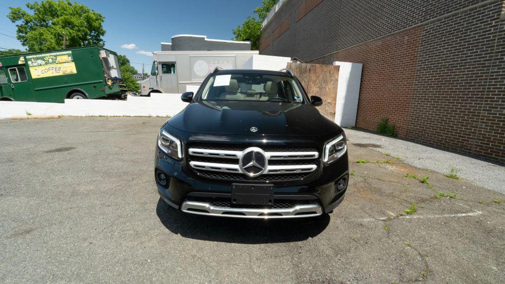 used 2021 Mercedes-Benz GLB 250 car, priced at $22,150