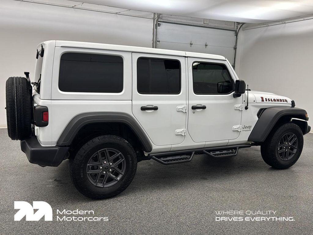 used 2021 Jeep Wrangler Unlimited car, priced at $28,999