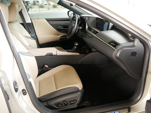 used 2019 Lexus ES 300h car, priced at $28,900