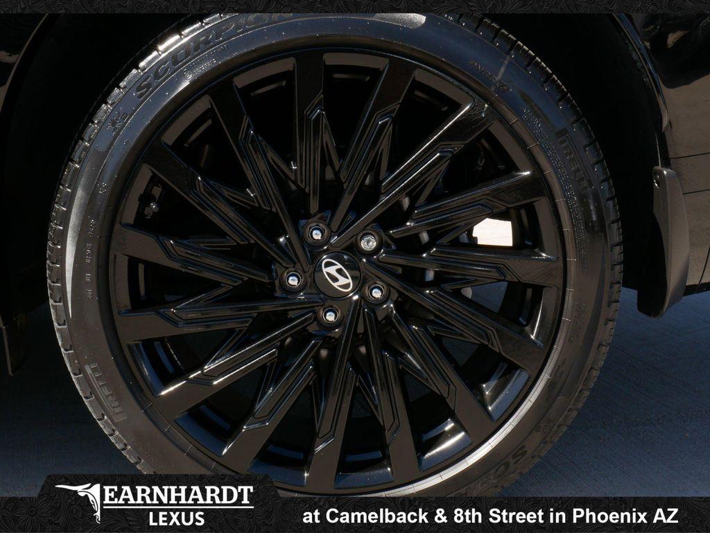 used 2024 Hyundai Santa Fe car, priced at $35,199