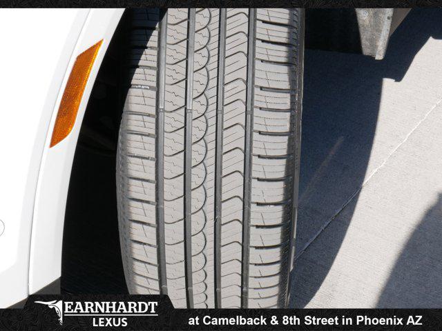 used 2024 Cadillac XT5 car, priced at $31,900