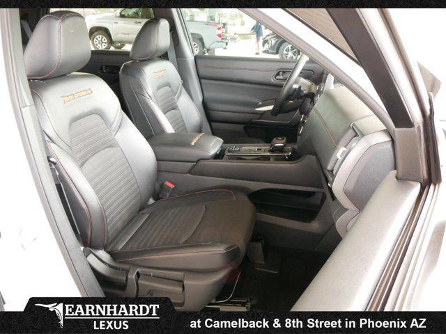 used 2025 Nissan Pathfinder car, priced at $39,900