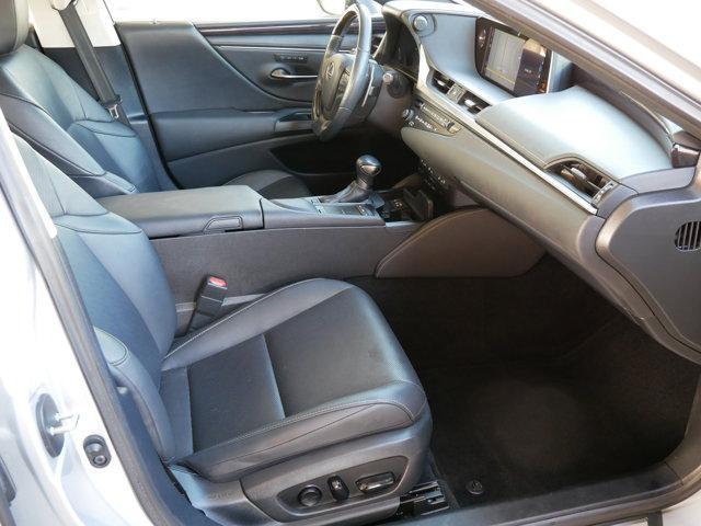used 2020 Lexus ES 300h car, priced at $29,900