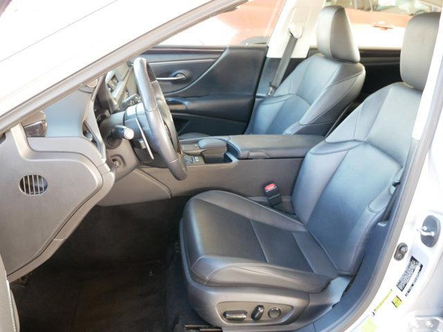 used 2020 Lexus ES 300h car, priced at $29,900