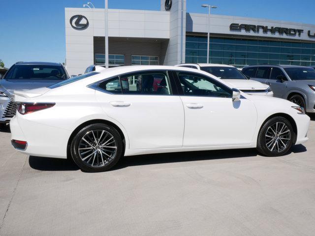 used 2025 Lexus ES 300h car, priced at $46,900