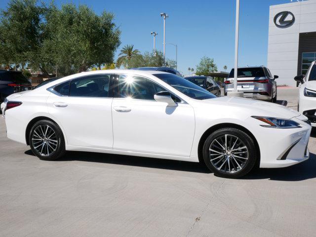 used 2025 Lexus ES 300h car, priced at $46,900