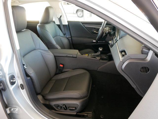 used 2025 Lexus ES 300h car, priced at $47,599