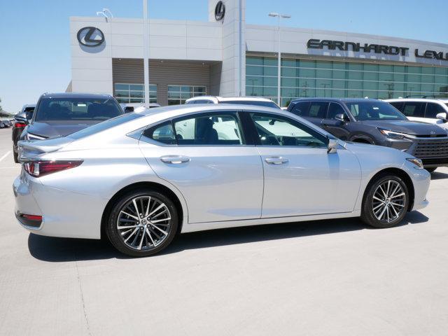 used 2025 Lexus ES 300h car, priced at $47,599