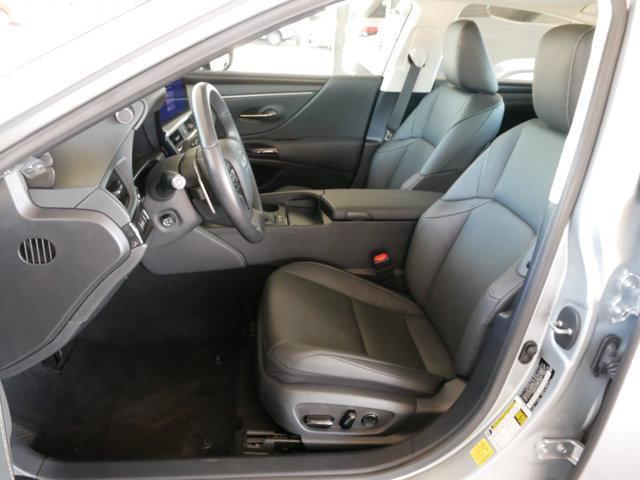 used 2025 Lexus ES 300h car, priced at $47,599