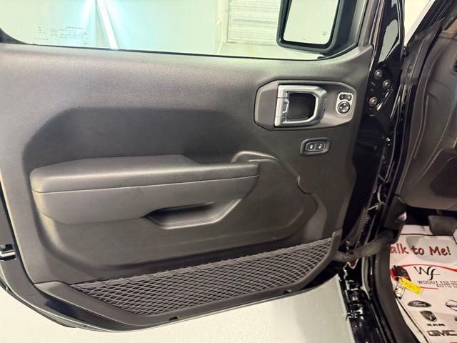 used 2024 Jeep Gladiator car, priced at $39,968