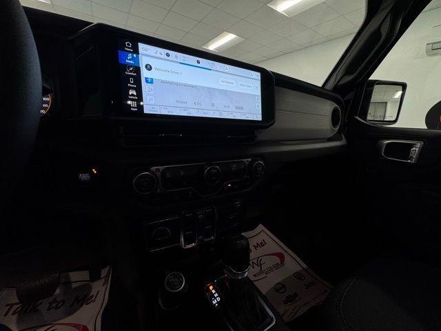 used 2024 Jeep Gladiator car, priced at $39,968