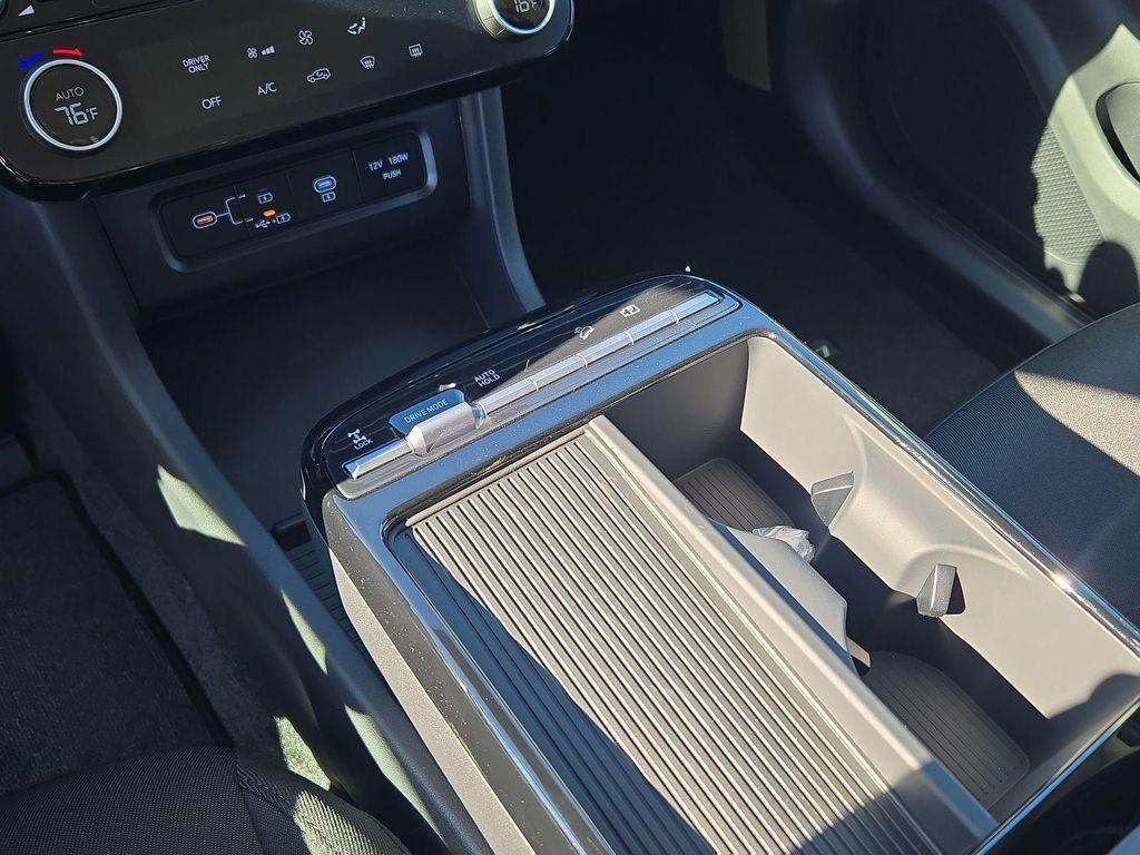 new 2026 Hyundai TUCSON Hybrid car, priced at $29,359