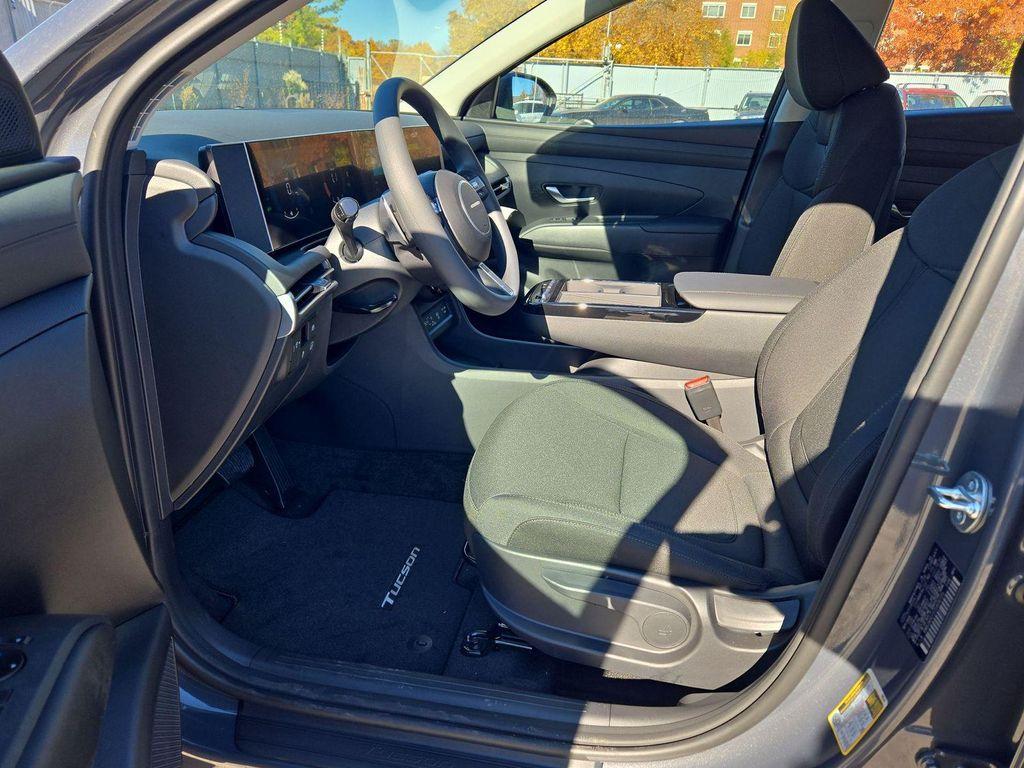 new 2026 Hyundai TUCSON Hybrid car, priced at $29,359